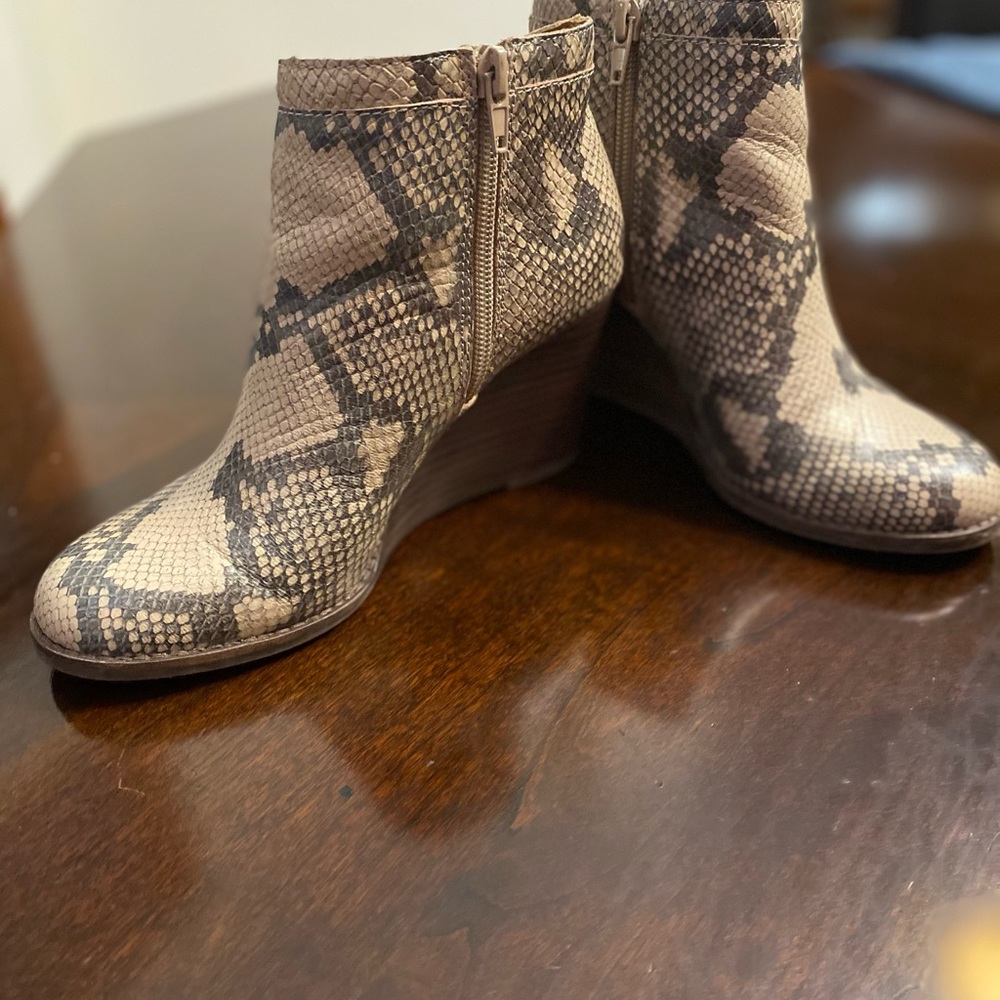 Lucky Brand snake skin side zip wedge shoes